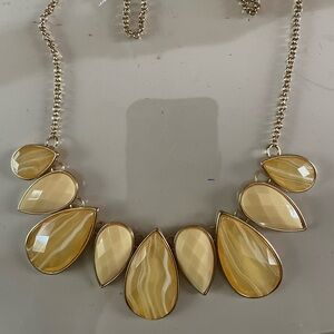 Teardrops necklace quiet elegance